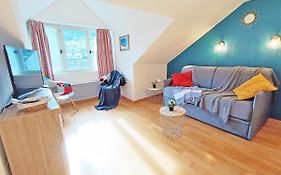 L'Esquiros, studio, centre Luchon, casier à skis, wifi, ascenseur, 3 personnes